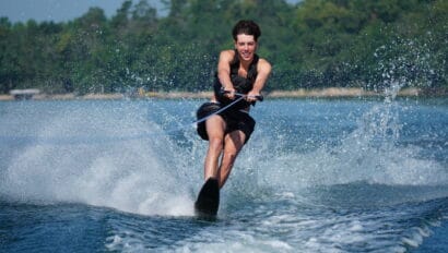 camper waterskiing